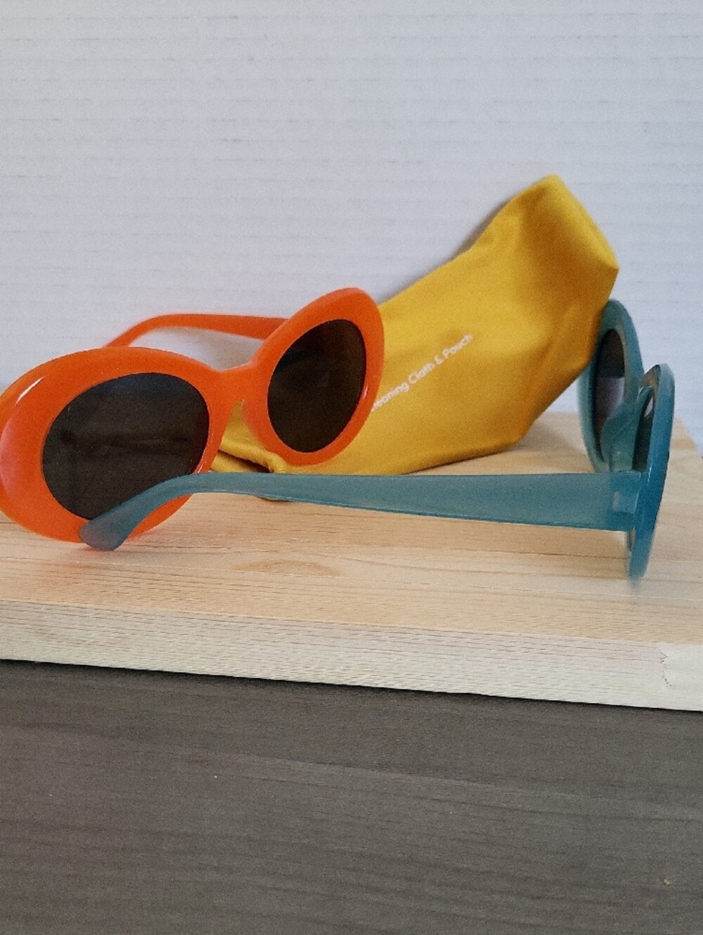 Retro Nirvana Curt Cobain Style Oval Sunglasses in Orange & Teal Set of 2 - Picture 10 of 12